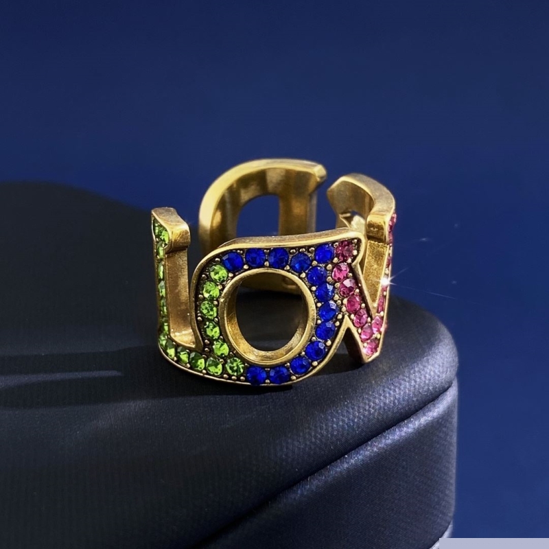 G*u*i rings